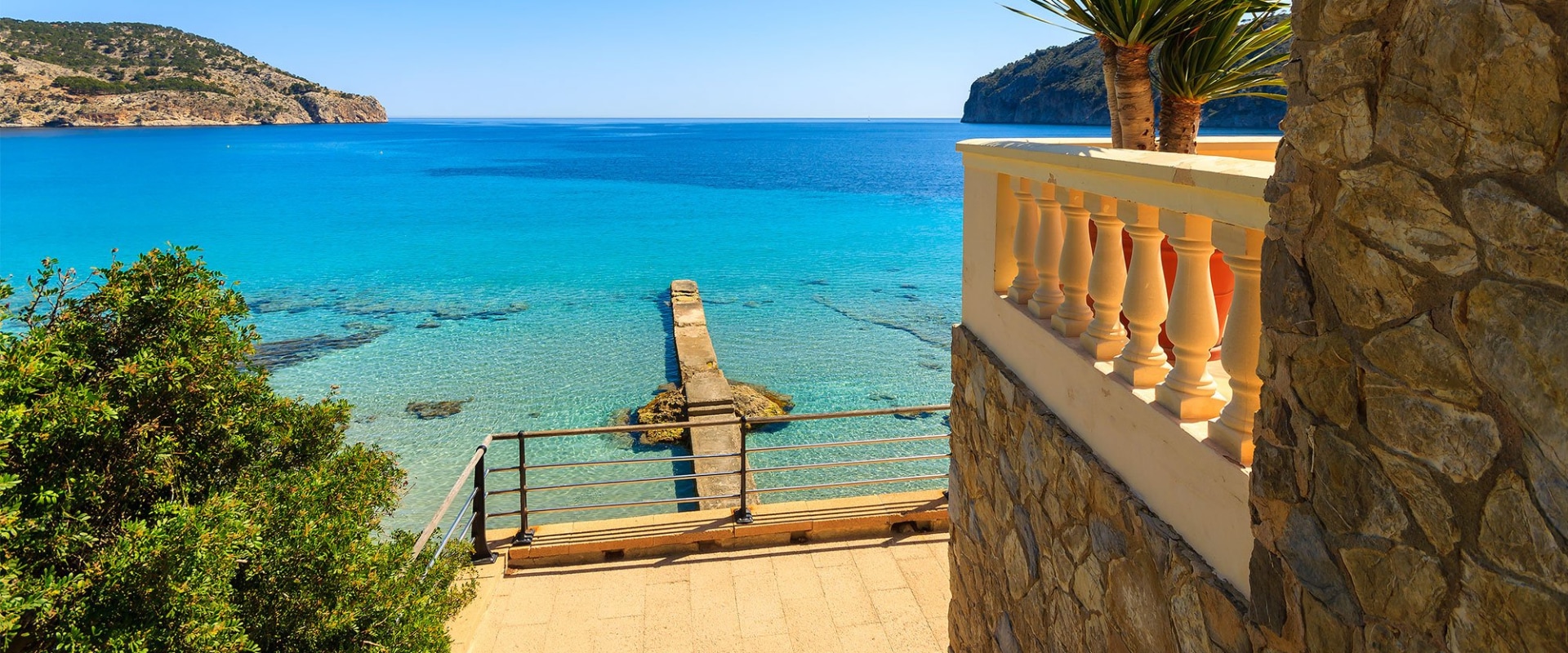 Does spain have a beach lifestyle?