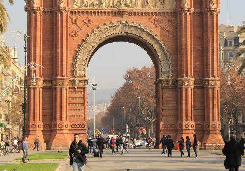 What is spain known for tourism?