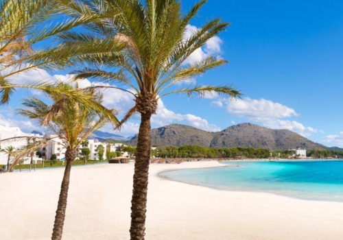 Does spain have nice beaches?