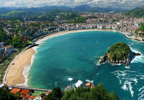 What type of tourism does spain offer?